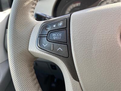 2013 Toyota Sienna SE 8-Passenger   - Photo 10 - Layton, UT 84041