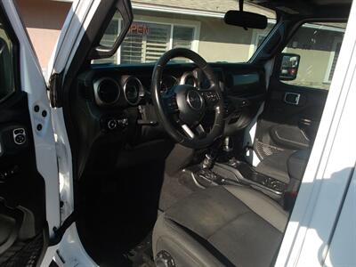 2020 Jeep Wrangler Unlimited Sport S   - Photo 12 - Layton, UT 84041