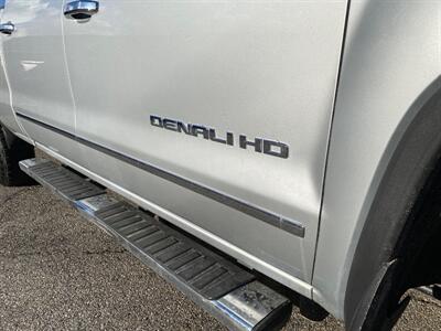 2015 GMC Sierra 2500HD Denali   - Photo 10 - Layton, UT 84041