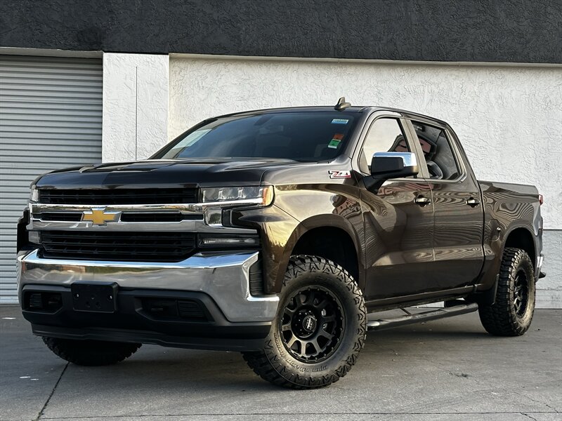 2019 Chevrolet Silverado 1500 LT   - Photo 1 - Vista, CA 92084