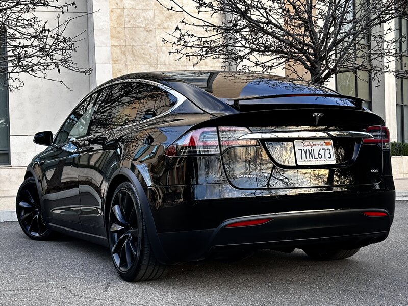 2017 Tesla Model X 90D photo