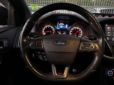 2016 Ford Focus ST   - Photo 18 - Vista, CA 92084