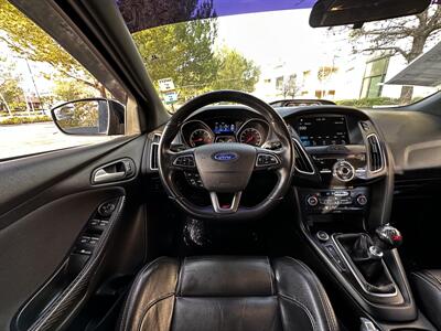 2016 Ford Focus ST   - Photo 40 - Vista, CA 92084
