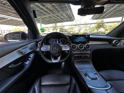 2021 Mercedes-Benz GLC GLC 300 * AMG SPORT PACKAGE * LOW MILES * TURBO   - Photo 18 - Vista, CA 92084