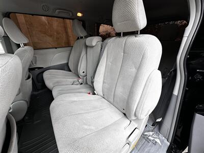 2014 Toyota Sienna LE 8-Passenger   - Photo 18 - Vista, CA 92084