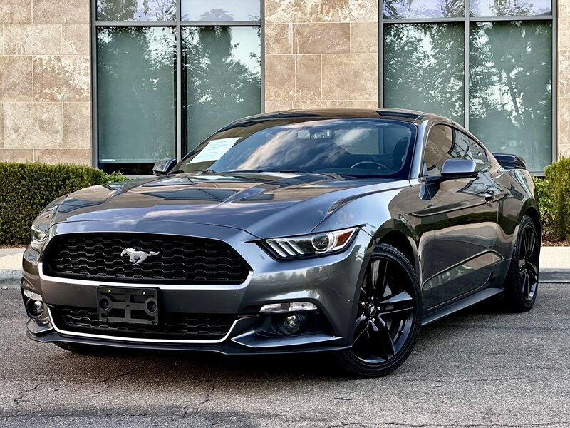 2016 Ford Mustang EcoBoost Premium photo