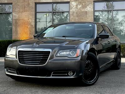 2013 Chrysler 300 S   - Photo 3 - Vista, CA 92084