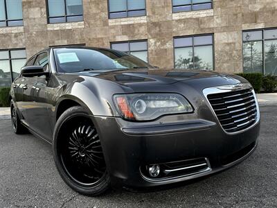 2013 Chrysler 300 S   - Photo 8 - Vista, CA 92084
