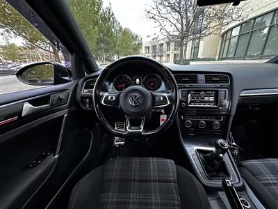2015 Volkswagen Golf GTI S   - Photo 14 - Vista, CA 92084