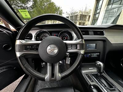 2013 Ford Mustang V6 Premium   - Photo 23 - Vista, CA 92084