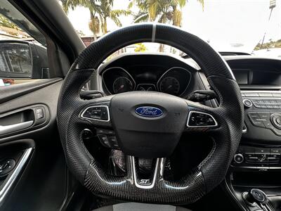 2016 Ford Focus ST   - Photo 19 - Vista, CA 92084