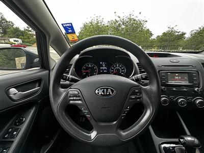 2018 Kia Forte LX   - Photo 14 - Vista, CA 92084