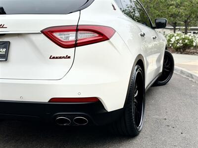 2018 Maserati Levante   - Photo 8 - Vista, CA 92084