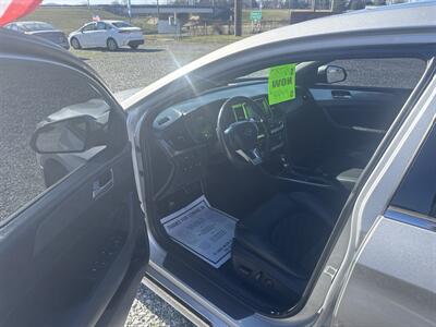 2019 Hyundai SONATA Sport   - Photo 5 - Madisonville, TN 37354