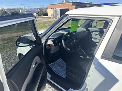 2016 Kia Soul - Photo 5 - Madisonville, TN 37354