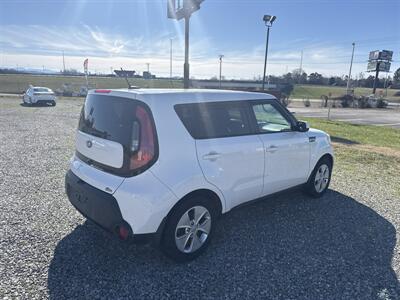 2016 Kia Soul - Photo 3 - Madisonville, TN 37354