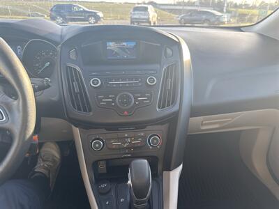2018 Ford Focus SE - Photo 10 - Madisonville, TN 37354