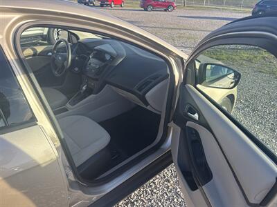 2018 Ford Focus SE - Photo 6 - Madisonville, TN 37354