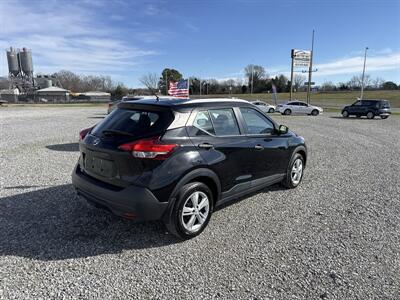 2019 Nissan Kicks S   - Photo 3 - Madisonville, TN 37354