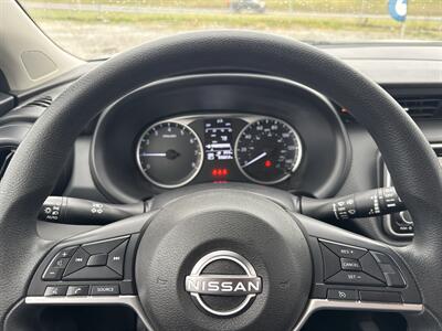 2022 Nissan Kicks S   - Photo 9 - Madisonville, TN 37354