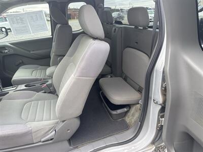 2014 Nissan Frontier S   - Photo 8 - Madisonville, TN 37354