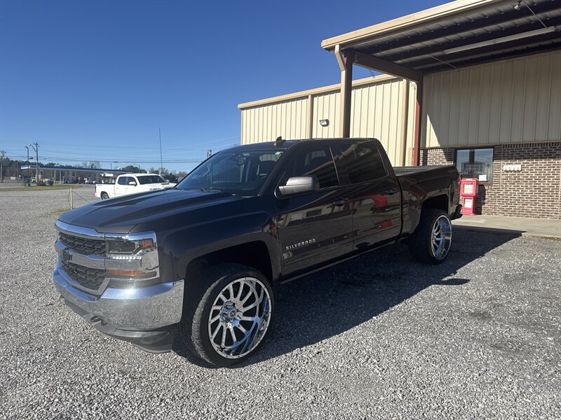 2016 Chevrolet Silverado 1500 LT   - Photo 1 - Madisonville, TN 37354