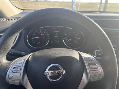 2016 Nissan Rogue S - Photo 9 - Madisonville, TN 37354