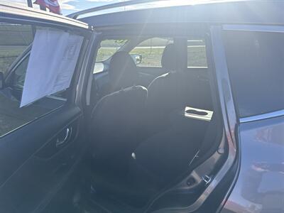 2016 Nissan Rogue S - Photo 8 - Madisonville, TN 37354