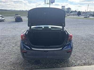 2017 Mazda Mazda3 Grand Touring   - Photo 13 - Madisonville, TN 37354