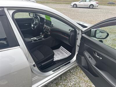 2021 Nissan Sentra SV - Photo 6 - Madisonville, TN 37354