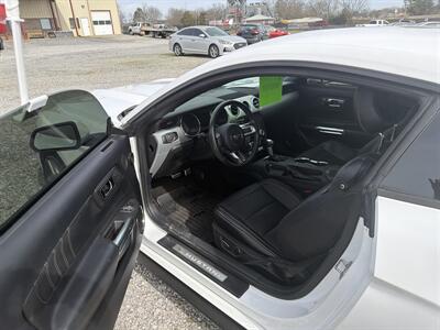 2015 Ford Mustang EcoBoost Premium   - Photo 5 - Madisonville, TN 37354