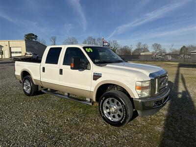 2009 Ford F-250 Lariat   - Photo 2 - Madisonville, TN 37354
