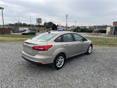 2016 Ford Focus SE - Photo 3 - Madisonville, TN 37354