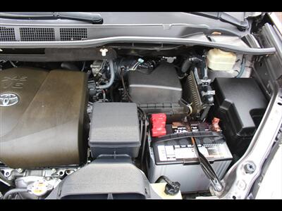 2017 Toyota Sienna LE 8-Passenger   - Photo 44 - Euless, TX 76040