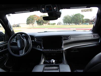 2024 Jeep Wagoneer L Series II - Photo 17 - Euless, TX 76040