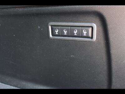 2024 Jeep Wagoneer L Series II - Photo 12 - Euless, TX 76040