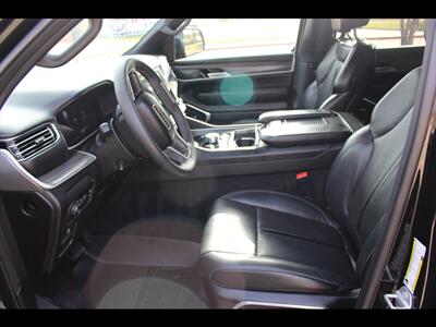 2024 Jeep Wagoneer L Series II - Photo 24 - Euless, TX 76040