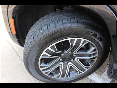 2024 Jeep Wagoneer L Series II - Photo 33 - Euless, TX 76040