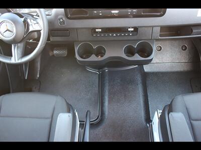 2026 Mercedes-Benz Sprinter 2500   - Photo 22 - Euless, TX 76040