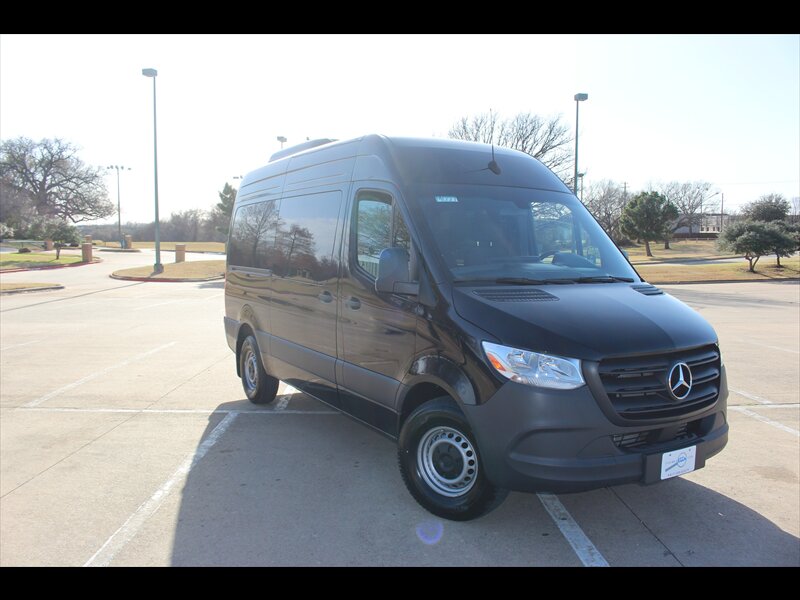 2024 Mercedes-Benz Sprinter 2500  