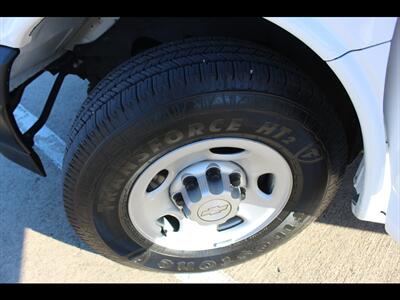 2017 Chevrolet Express LS 2500   - Photo 26 - Euless, TX 76040