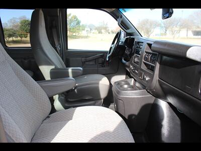 2018 Chevrolet Express LS 2500   - Photo 24 - Euless, TX 76040