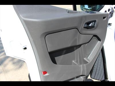 2023 Ford Transit 250   - Photo 26 - Euless, TX 76040