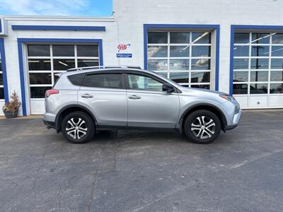 2016 Toyota RAV4 LE   - Photo 4 - West Chester, PA 19382