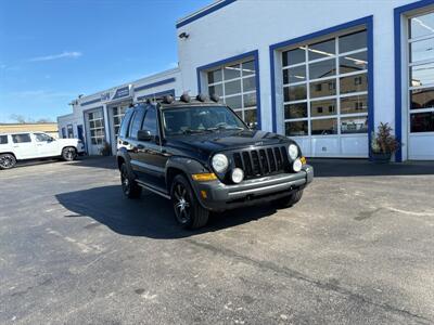 2006 Jeep Liberty Renegade Renegade 4dr SUV   - Photo 4 - West Chester, PA 19382