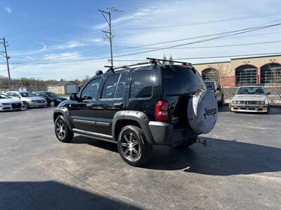 2006 Jeep Liberty Renegade Renegade 4dr SUV   - Photo 9 - West Chester, PA 19382