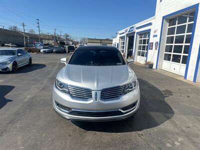 2016 Lincoln MKX Reserve   - Photo 3 - West Chester, PA 19382
