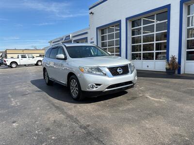 2015 Nissan Pathfinder S   - Photo 4 - West Chester, PA 19382