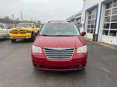 2010 Chrysler Town & Country Touring   - Photo 2 - West Chester, PA 19382