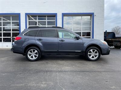 2014 Subaru Outback 2.5i Limited   - Photo 6 - West Chester, PA 19382